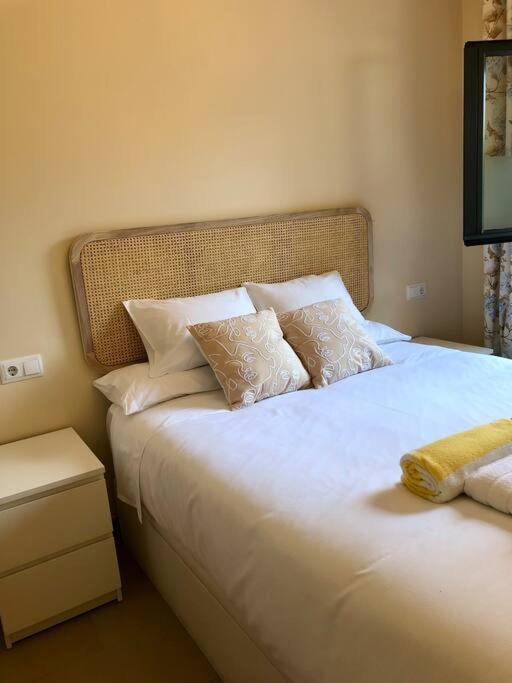 Hogar Brisa De Marinas Acogedor Con Amplia Terraza Y Acceso Directo A Piscinas-comfortable With Spacious Terrace And Direct Pool Access Dénia