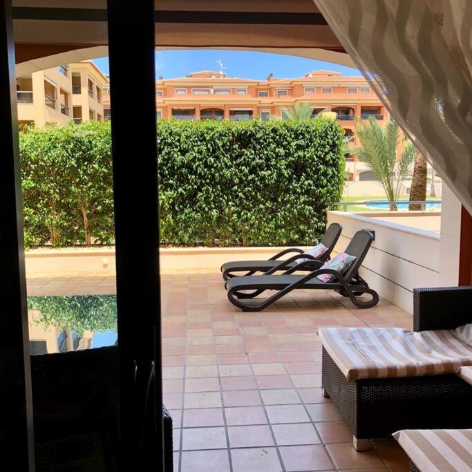 Hogar Brisa De Marinas Acogedor Con Amplia Terraza Y Acceso Directo A Piscinas-comfortable With Spacious Terrace And Direct Pool Access Appartement *