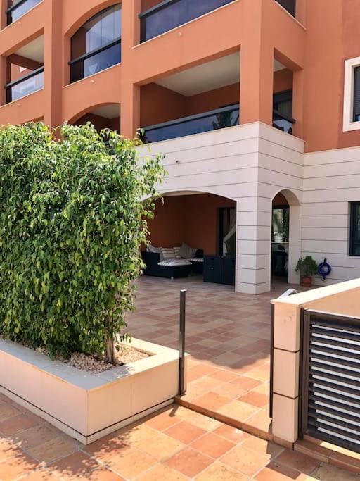 Hogar Brisa De Marinas Acogedor Con Amplia Terraza Y Acceso Directo A Piscinas-comfortable With Spacious Terrace And Direct Pool Access Dénia